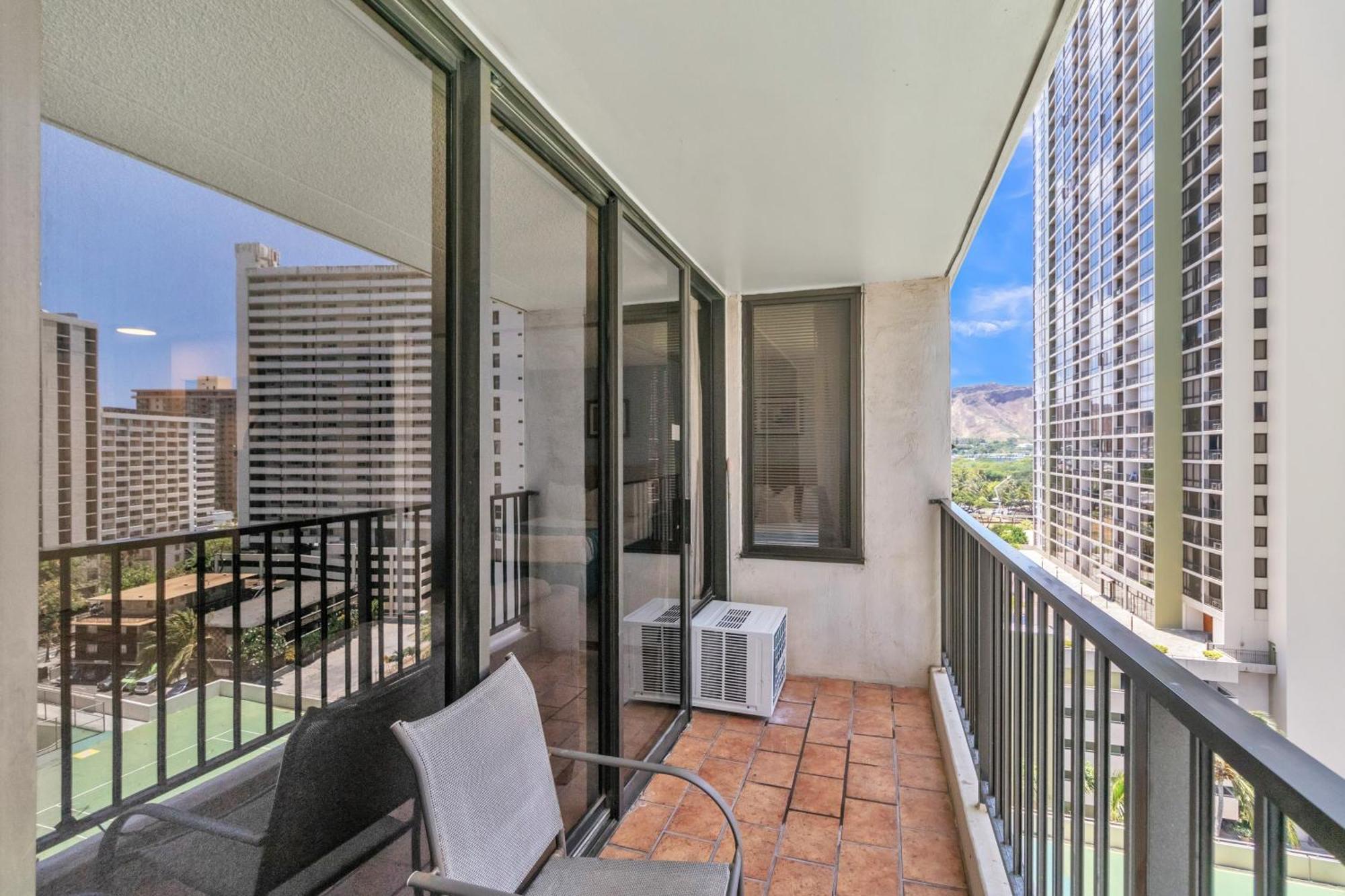 Tower 2 1208 -qqe Apartment *